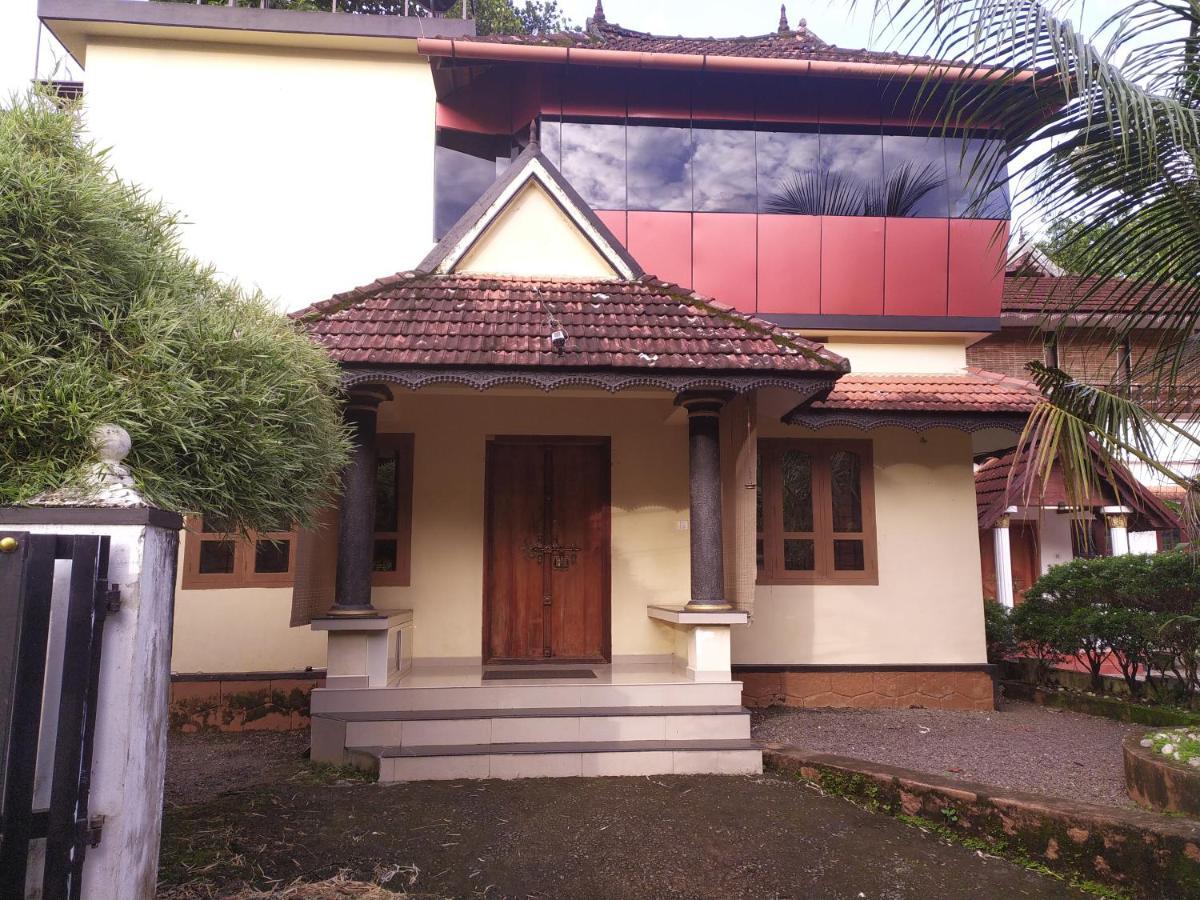 Swasthi Griha Aranmula Exterior foto