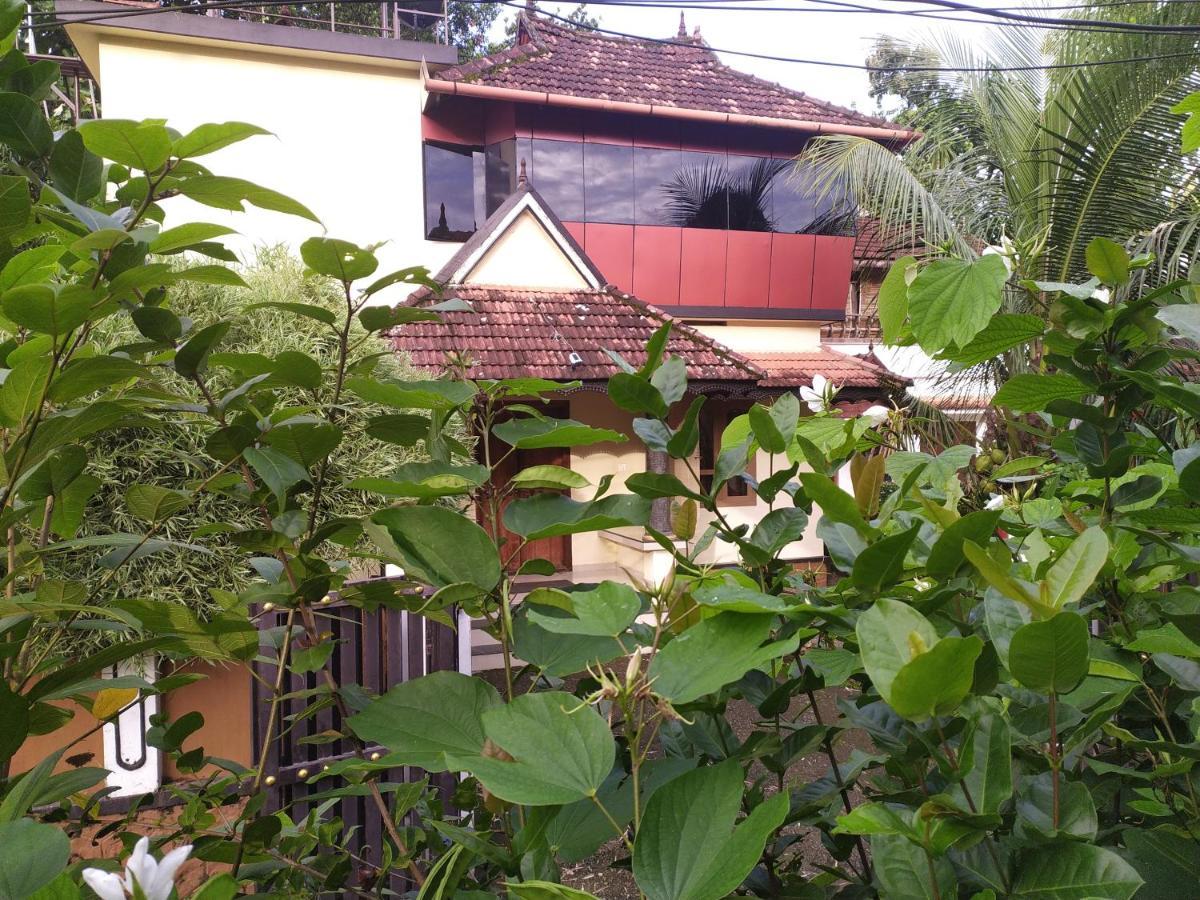 Swasthi Griha Aranmula Exterior foto