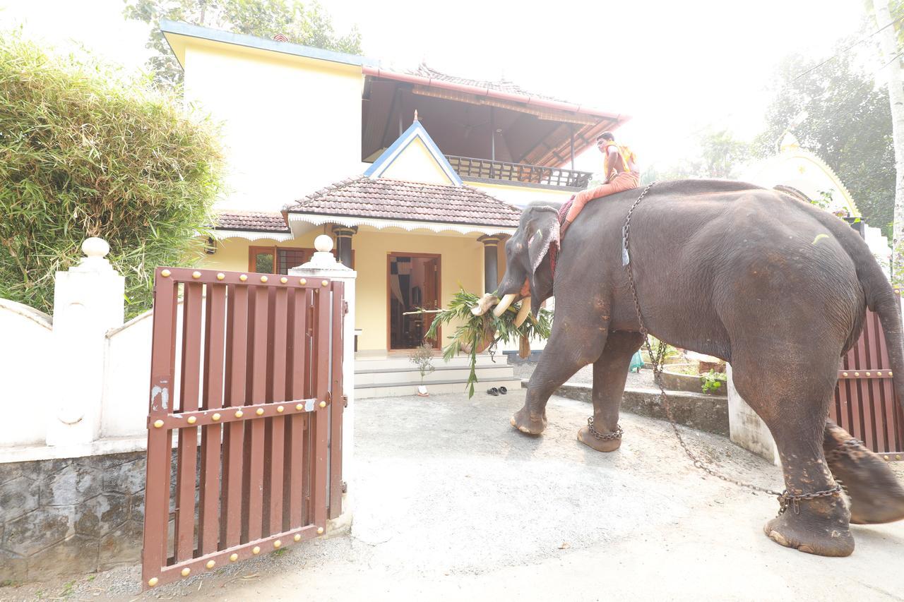 Swasthi Griha Aranmula Exterior foto